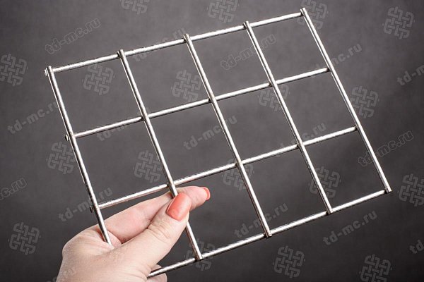 Сетка нержавеющая сварная 50х50х4 сталь AISI 304 – производство в «ТДС»