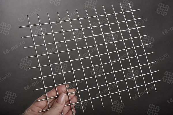 Сетка нержавеющая сварная 20х20х2,5 сталь AISI 304 – производство в «ТДС»