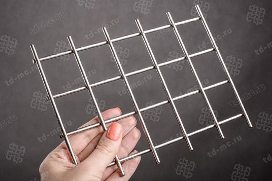 Сетка нержавеющая сварная 40х40х4 сталь AISI 304