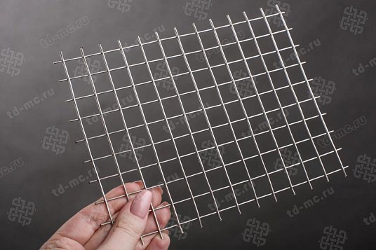 Сетка нержавеющая сварная 15х15х1,5 сталь AISI 304