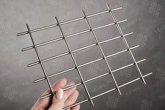 Сетка нержавеющая сварная 30х60х4 сталь AISI 304