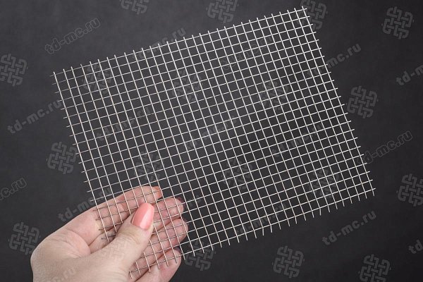 Купить Сетка нержавеющая сварная 6х6х0,7 сталь AISI 304 от производителя Сетка нержавеющая сварная 6х6х0,7 сталь AISI 304 – производство в «ТДС»