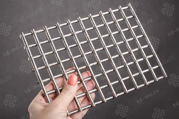Сетка нержавеющая сварная 20х20х5 сталь AISI 304 – производство в «ТДС»